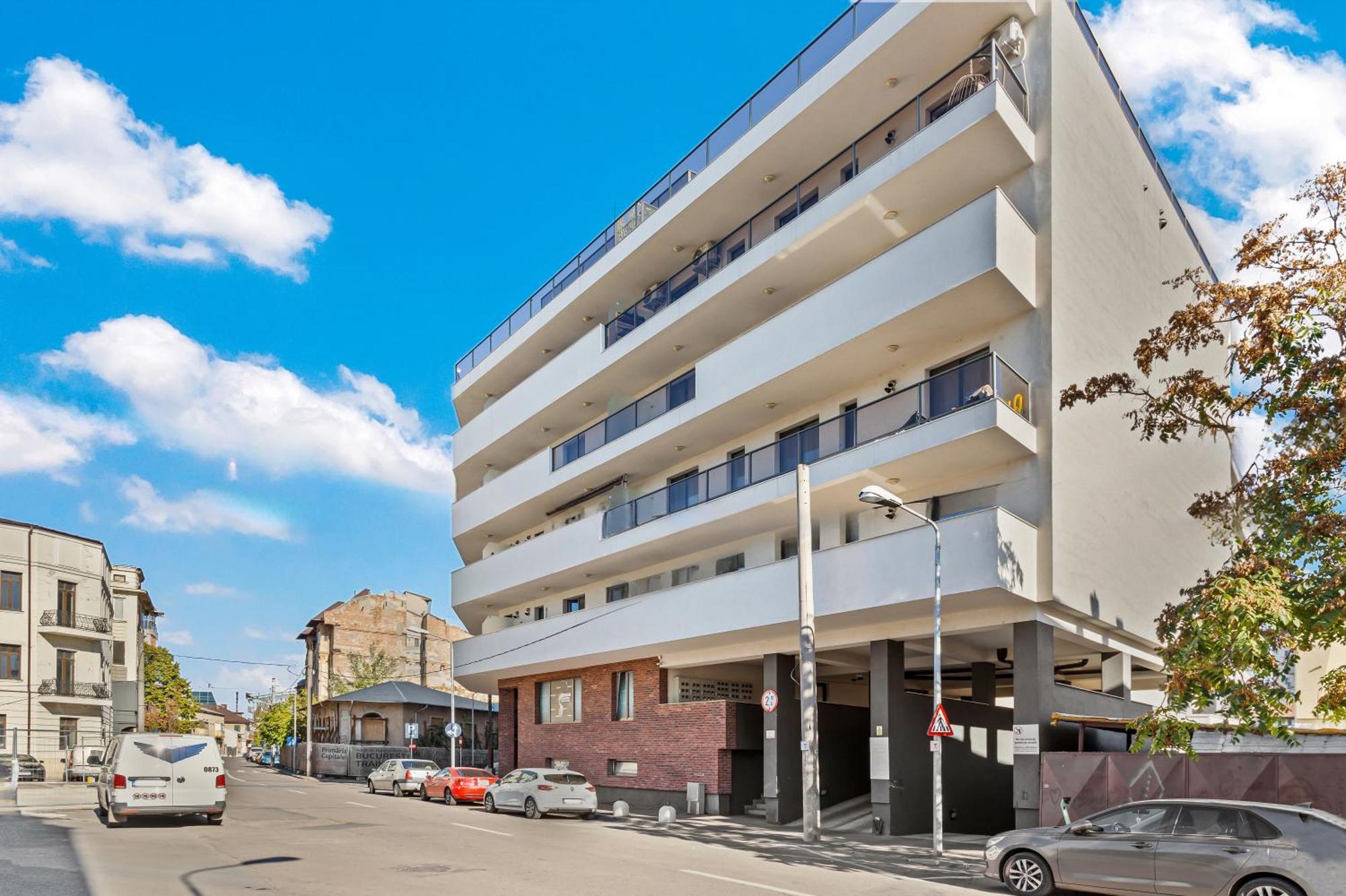 La Vie Est Belle Appartement Boekarest Buitenkant foto